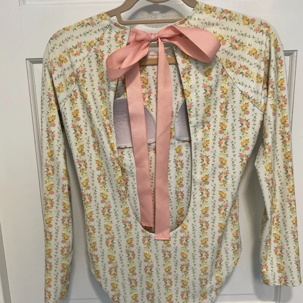 Minnow Women's Linear Citrus Rashguard One Piece - Picture 3 of 7